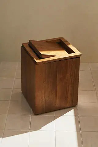 Dustbin